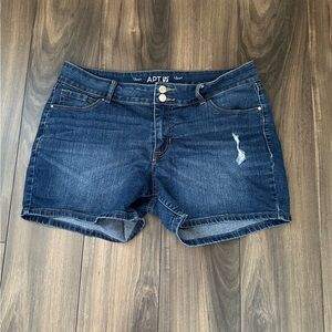 Apt. 9 denim shorts, size 14.
